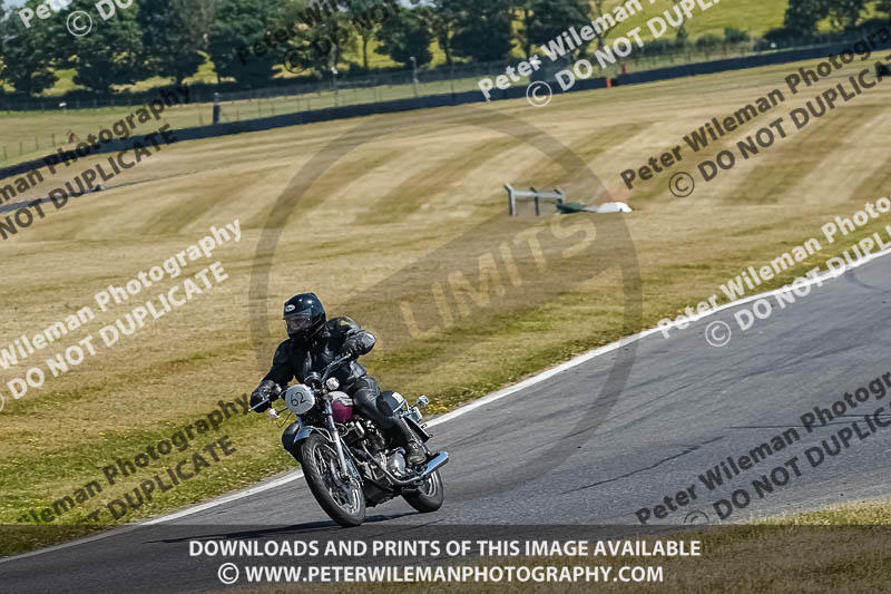cadwell park;cadwell park photographs;cadwell trackday photographs;enduro digital images;event digital images;eventdigitalimages;peter wileman photography;racing digital images;trackday digital images;trackday photos